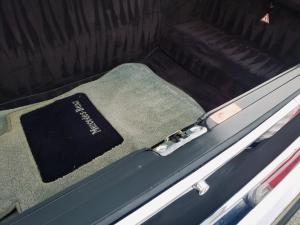 Mercedes-Benz 560 SL 1986 года  (NA)